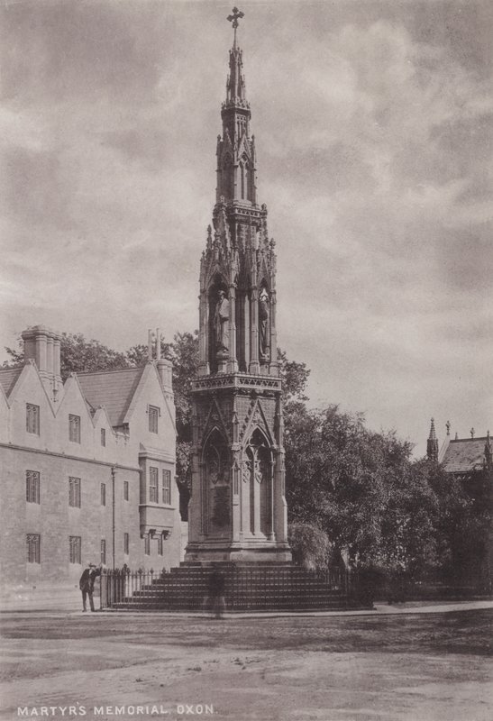 Martyrs Memorial, Oxon af English Photographer