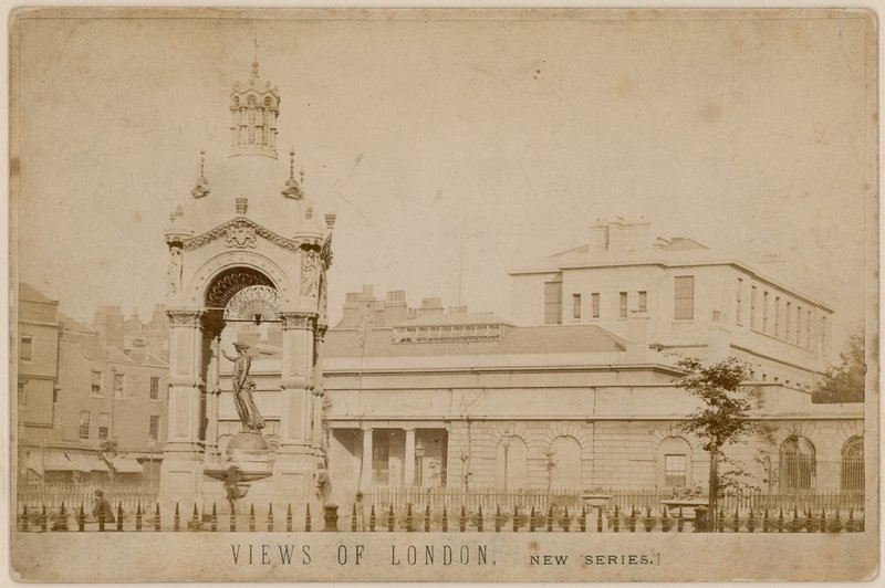 Martyrs Memorial, Smithfield af English Photographer
