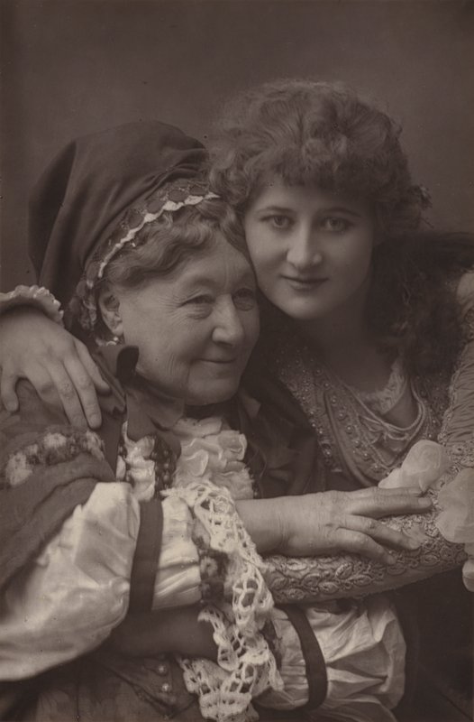 Mary Anderson og fru Stirling af English Photographer