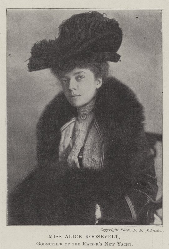 Frøken Alice Roosevelt, gudmor til Kaisers New Yacht af English Photographer