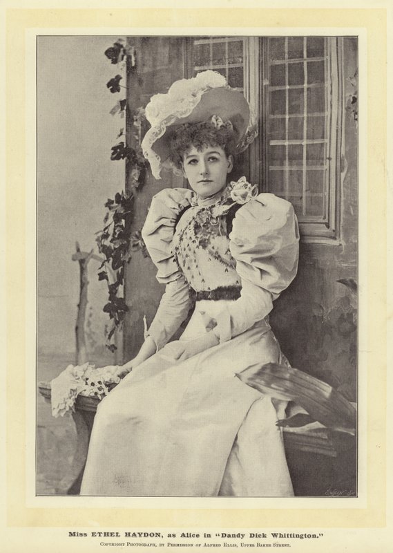 Miss Ethel Haydon, som Alice i Dandy Dick Whittington af English Photographer