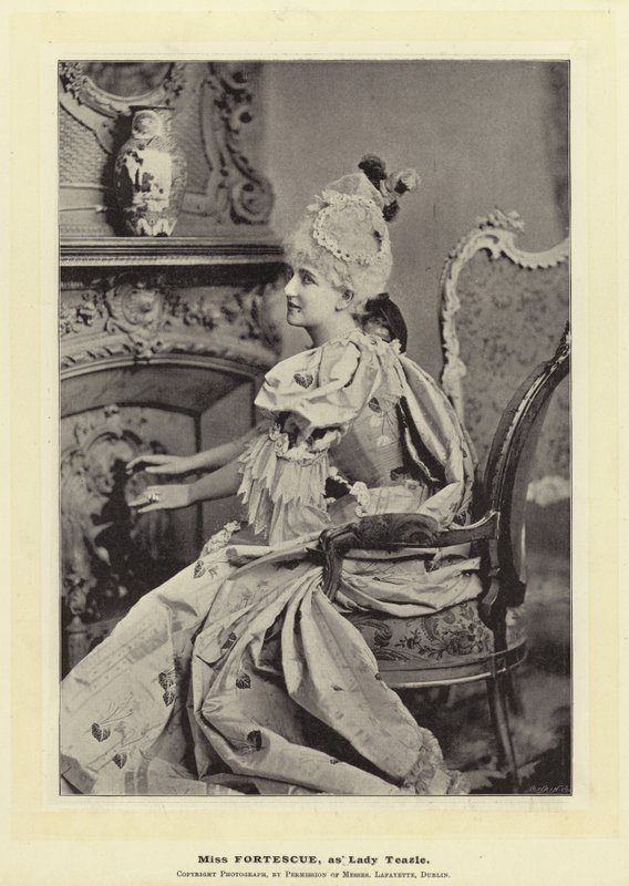 Miss Fortescue, som Lady Teazle af English Photographer