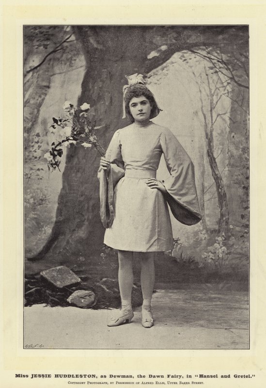 Miss Jessie Huddleston, som Dewman, the Dawn Fairy, i Hansel and Gretel af English Photographer