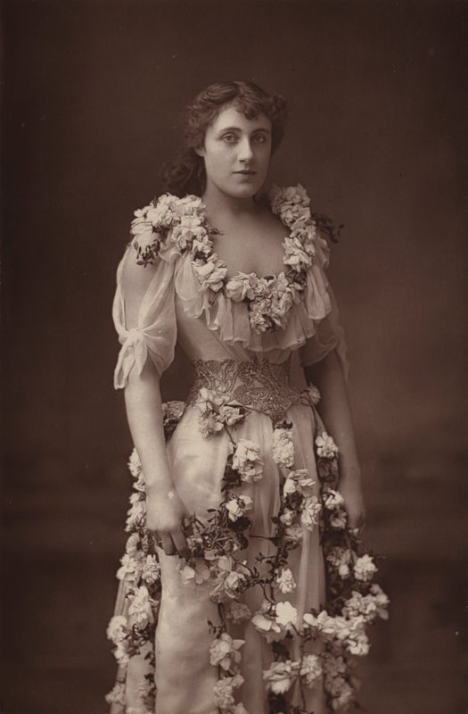 Frøken Julia Neilson af English Photographer