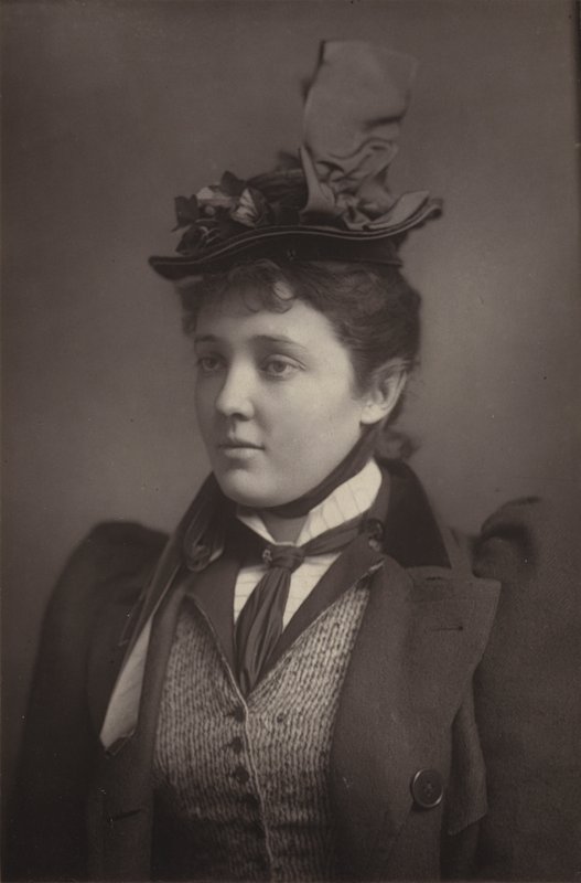 Miss Marion Lea af English Photographer