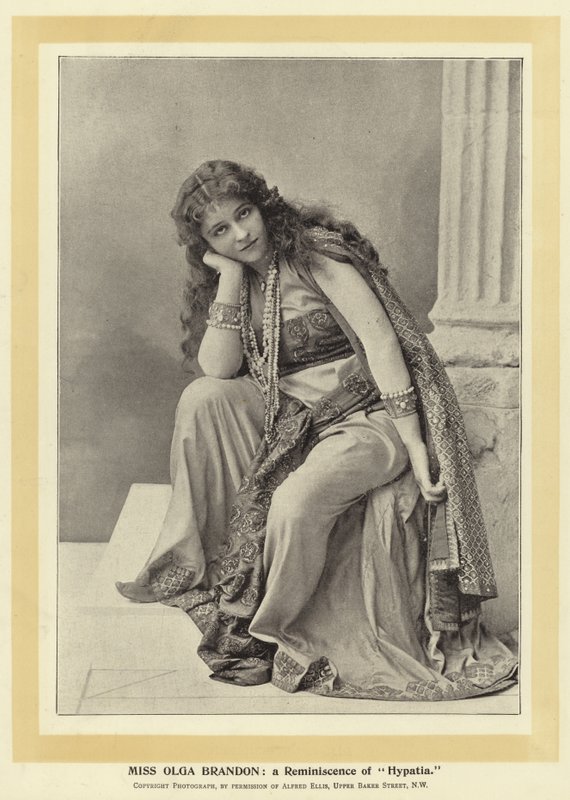 Miss Olga Brandon: en reminiscens af hypatia af English Photographer