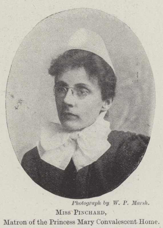 Miss Pinchard, Matrone for prinsesse Marys rekonvalescenthjem af English Photographer