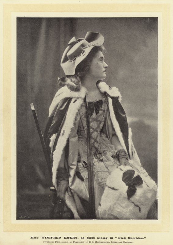 Miss Winifred Emery, som Miss Linley i Dick Sheridan af English Photographer