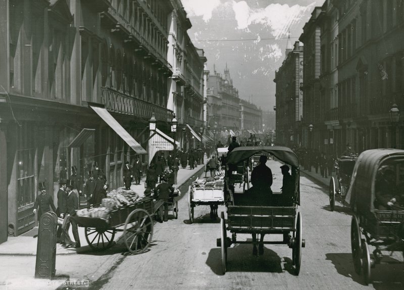 Moorgate Street, London af English Photographer