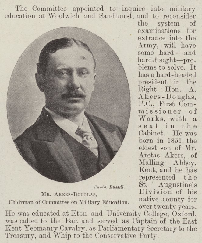 Akers-Douglas, formand for Udvalget om Militæruddannelse af English Photographer