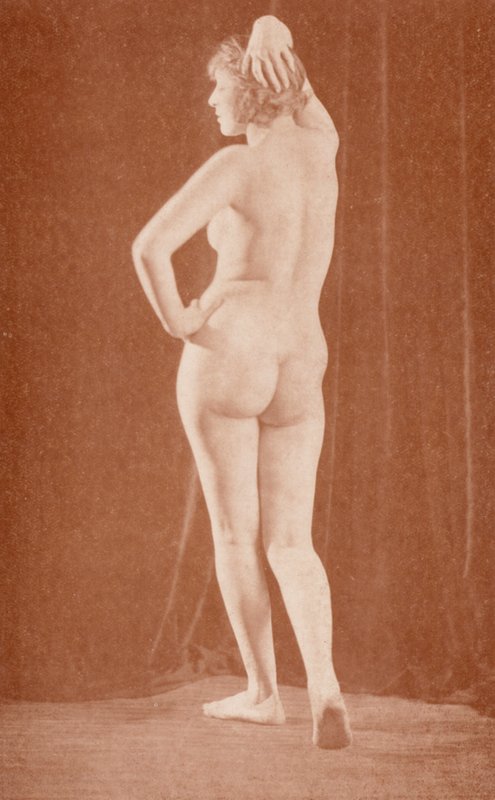 Nudistisk kunst: Juno (s/h-foto) af English Photographer