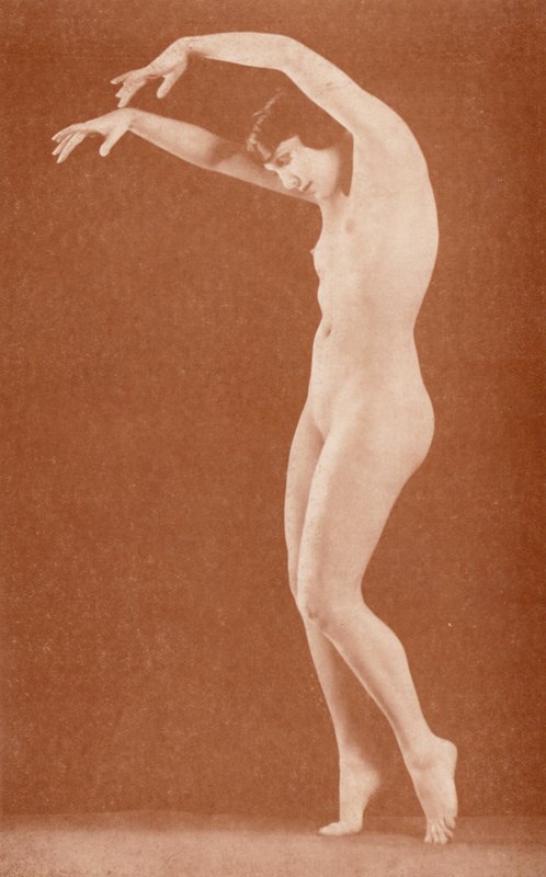 Nudistisk kunst: Charmøren (s/h foto) af English Photographer