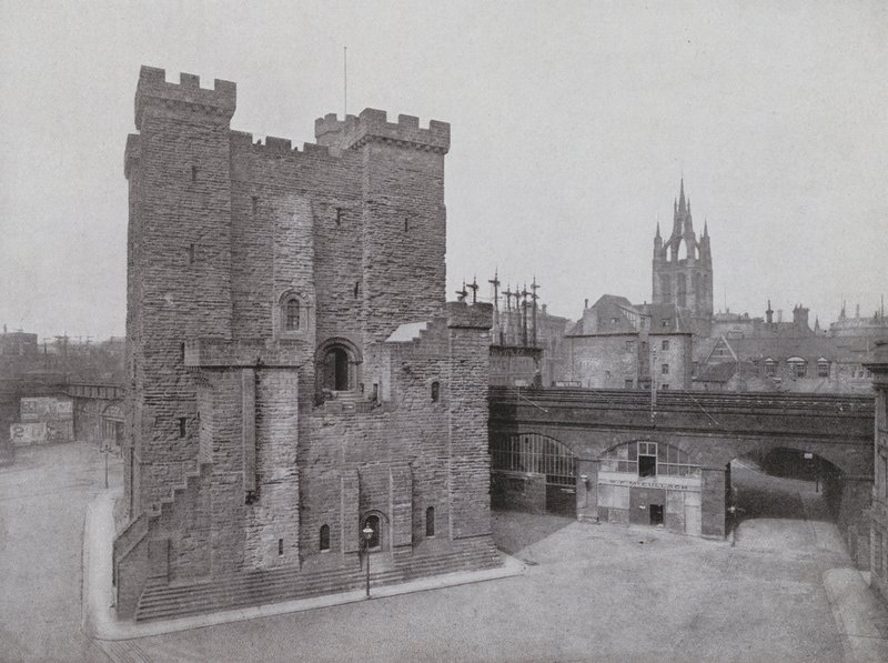 Old Castle, Black Gate og Cathedral, Newcastle (s/h foto) af English Photographer
