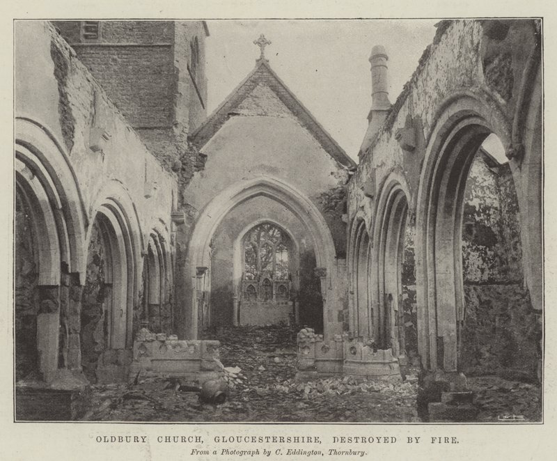 Oldbury Church, Gloucestershire, ødelagt af brand af English Photographer