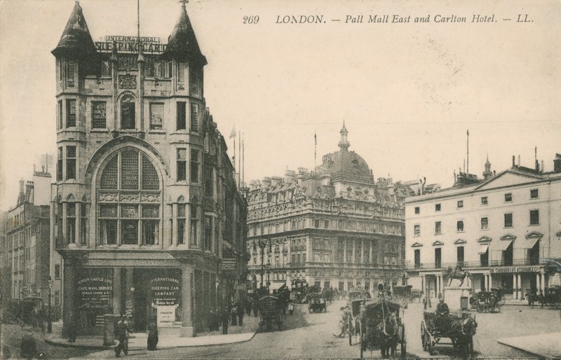 Pall Mall East og Carlton Hotel af English Photographer