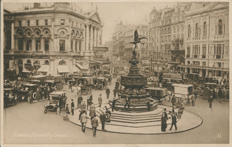 Piccadilly Circus, London af English Photographer