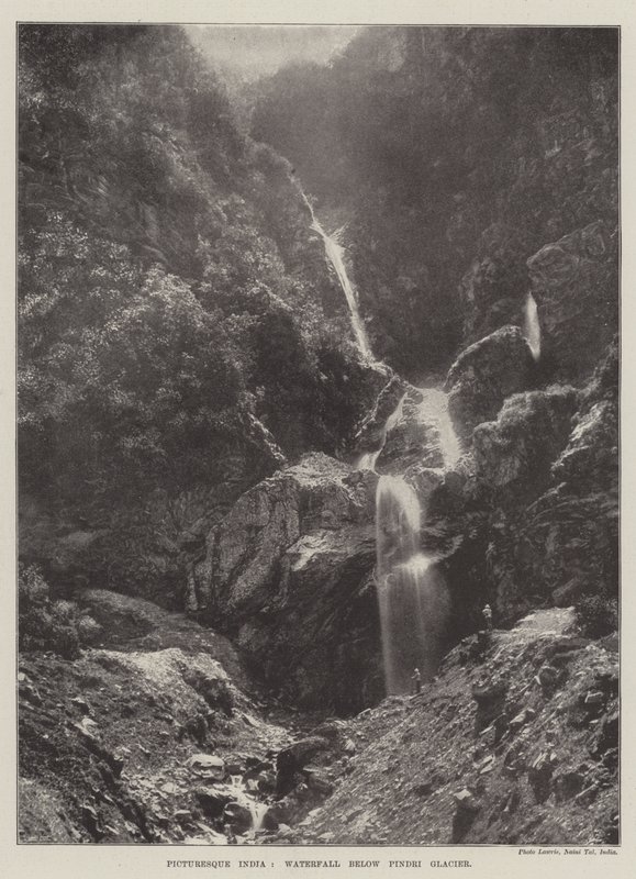 Malerisk Indien, vandfald under Pindri-gletsjeren af English Photographer