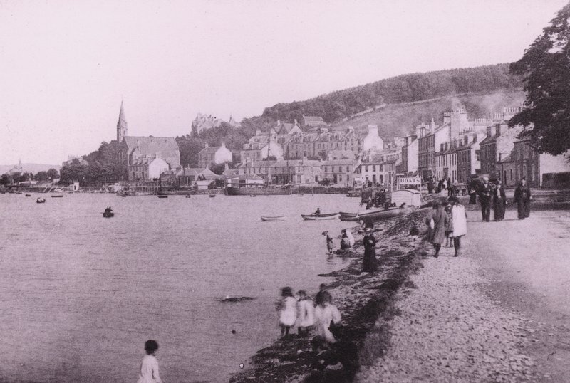 Port Bannatyne (s/h foto) af English Photographer