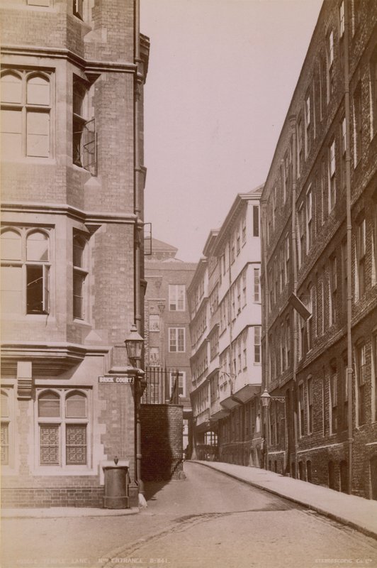 Postkort med den nordlige indgang til Middle Temple Lane af English Photographer