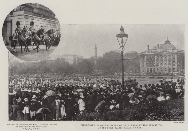 Præsentation af farver til den 3. skotske vagt af kong Edward VII ved Horse Guards Parade den 24. maj af English Photographer