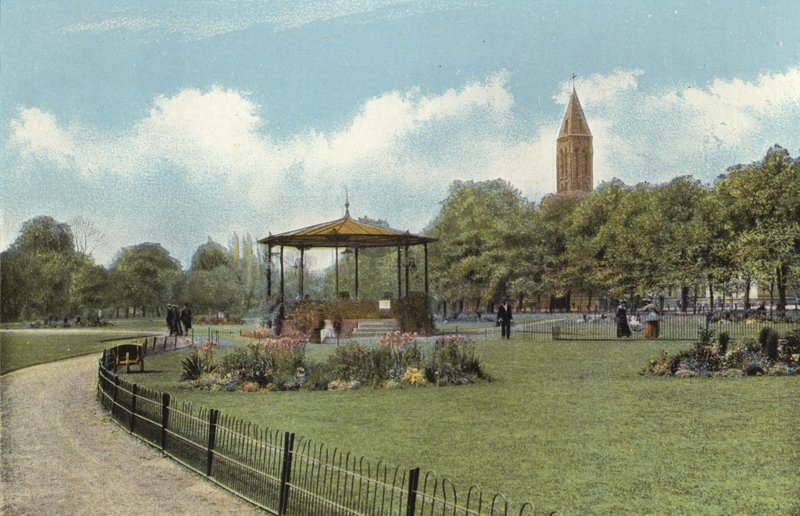 Pump Room Gardens, Leamington af English Photographer