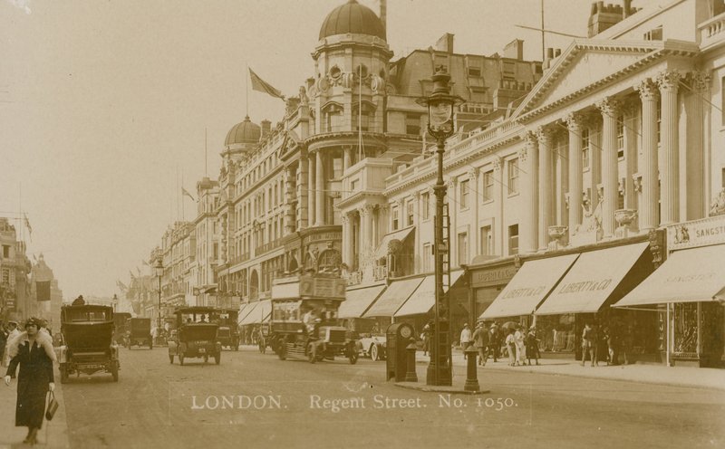 Regent Street, London af English Photographer