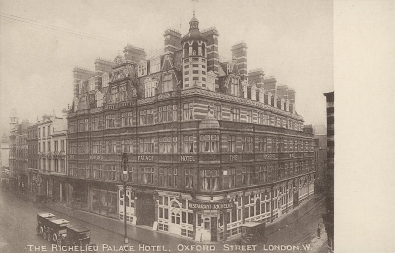 Richelieu Palace Hotel, Oxford Street, London W (s/h-billede) af English Photographer