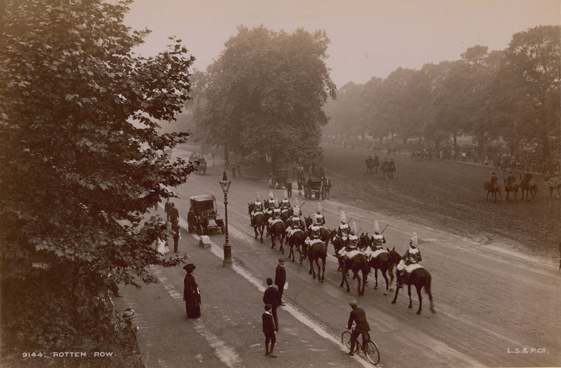Rotten Row, Hyde Park, London af English Photographer