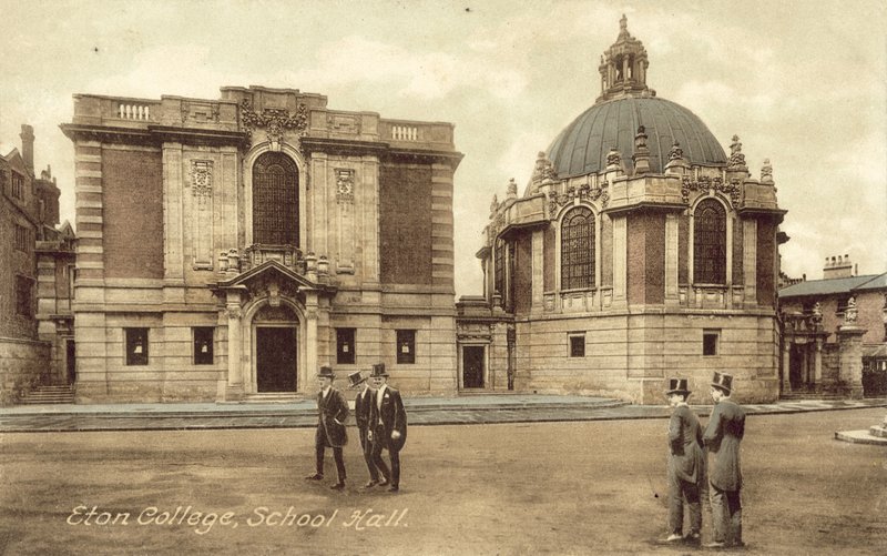 School Hall, Eton College (farvefoto) af English Photographer