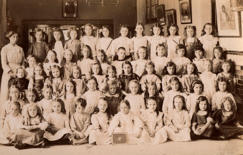 Skolebørn, Norfolk, begyndelsen af det 20. århundrede (s/h-billede) af English Photographer