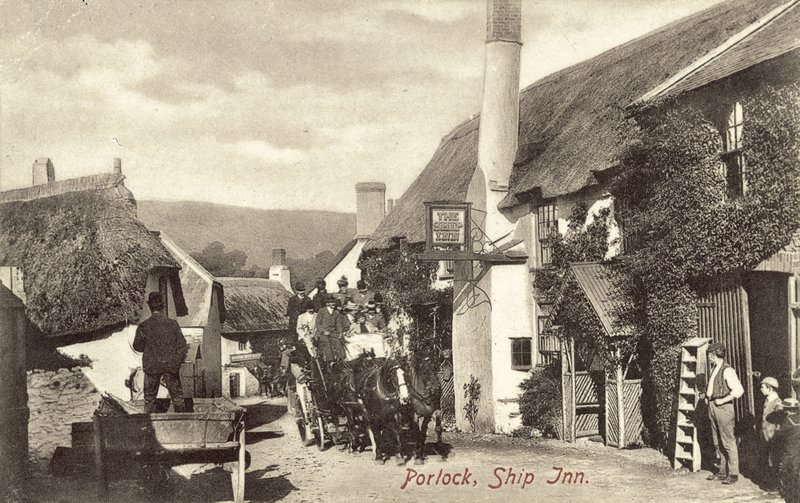 Ship Inn, Porlock (s/h-billede) af English Photographer