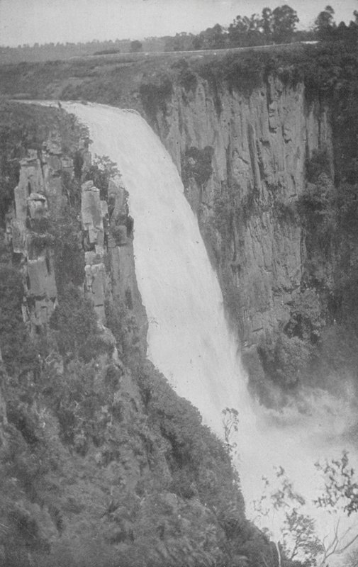 Sydafrika: Howick Falls, Umgeni River (s/h foto) af English Photographer
