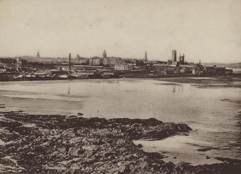 St Andrews fra S af English Photographer