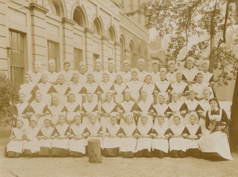 St Marylebone Charity School for Girls af English Photographer