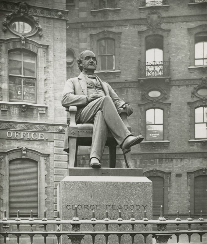 Statue af George Peabody af English Photographer