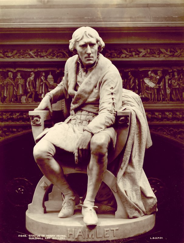 Statue af Henry Irving af English Photographer