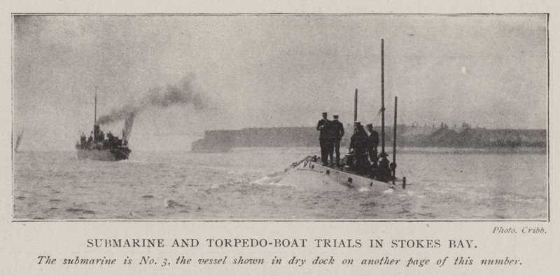 Ubåds- og torpedobådsforsøg i Stokes Bay af English Photographer