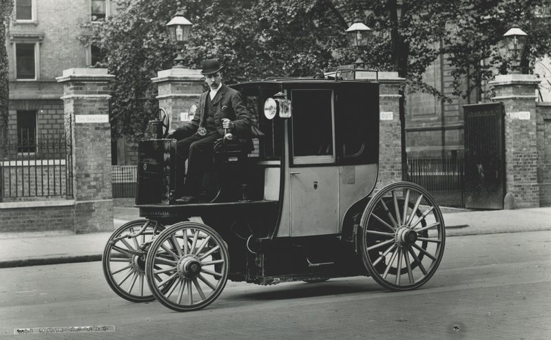 Taxaer - Elektriske, 1897-1900 af English Photographer