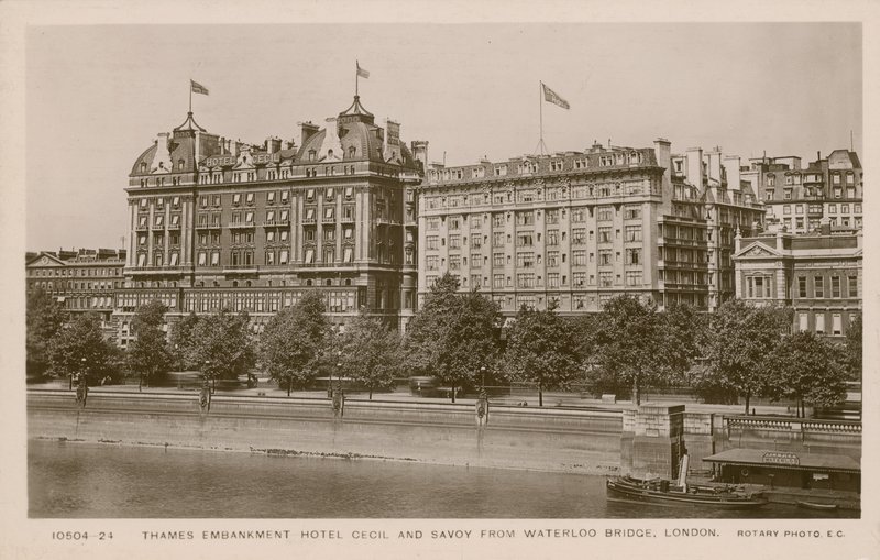 Thames Embankment Hotel Cecil og Savoy fra Waterloo Bridge, London af English Photographer