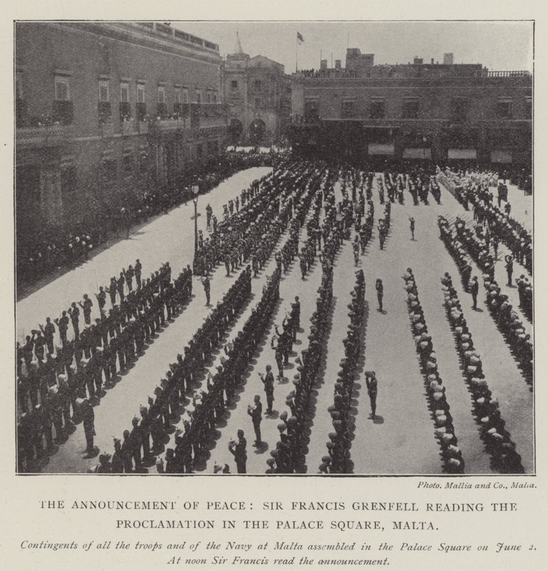 Meddelelsen om fred, Sir Francis Grenfell læser proklamationen på Palace Square, Malta af English Photographer