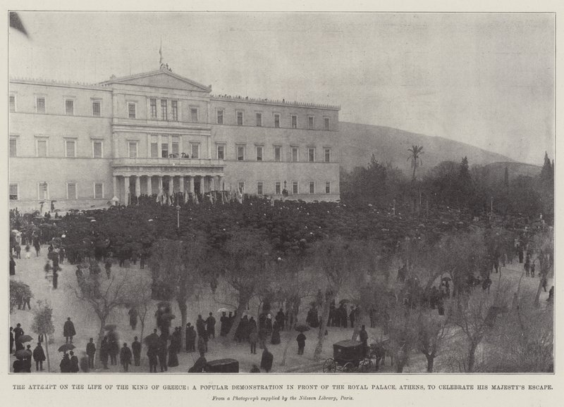 Forsøget på kongen af Grækenlands liv, en populær demonstration foran det kongelige palads, Athen, for at fejre Hans Majestæts flugt af English Photographer