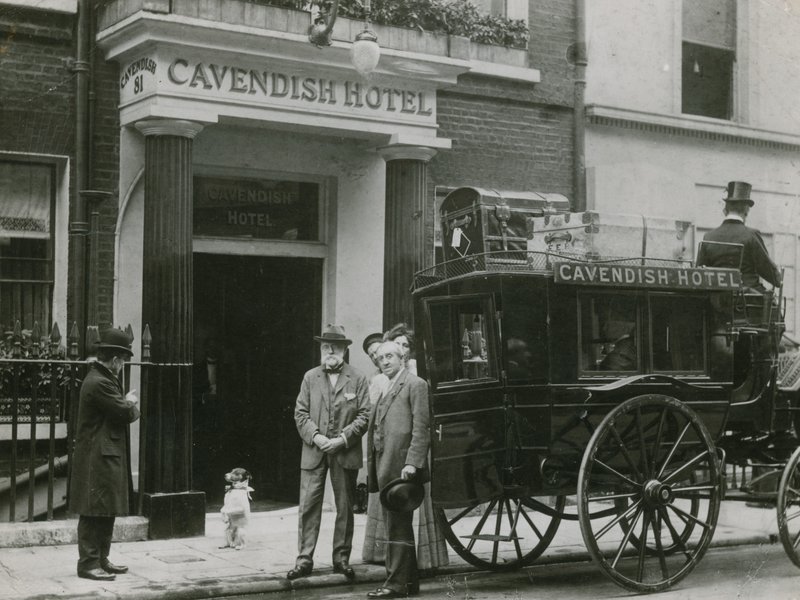 The Cavendish Hotel, London af English Photographer