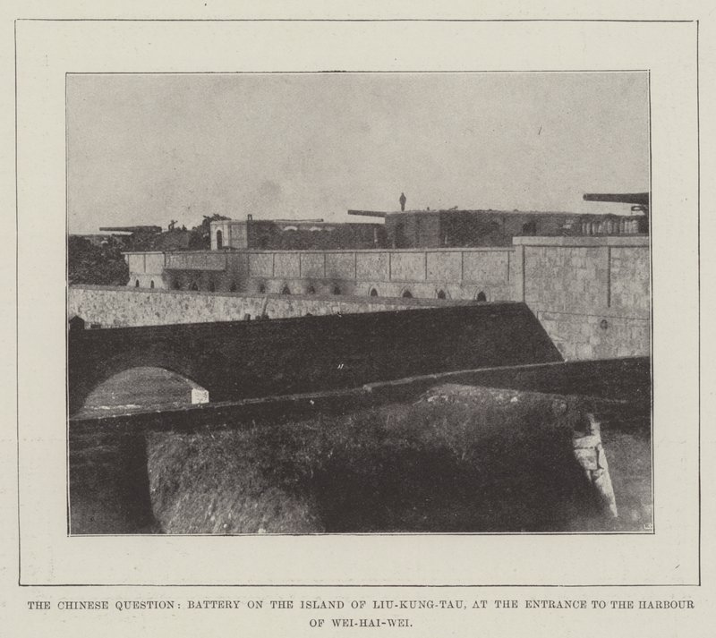 Det kinesiske spørgsmål, batteri på øen Liu-Kung-Tau, ved indgangen til havnen i Wei-Hai-Wei af English Photographer