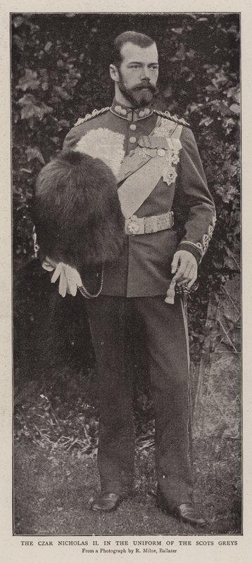 Czar Nicholas II i uniformen af de skotske grå af English Photographer