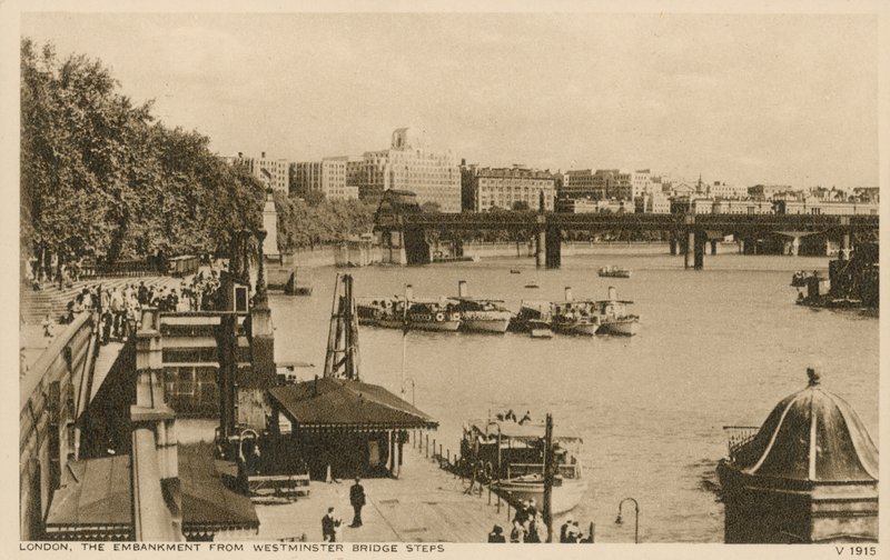 Embankment fra Westminster Bridge Steps, London af English Photographer