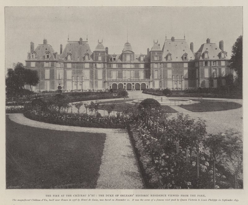 Ilden på Chateau de Eu, Hertugen af Orleans historiske residens set fra parken af English Photographer