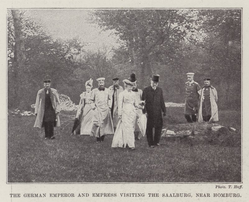 Den tyske kejser og kejserinde besøger Saalburg nær Homburg af English Photographer