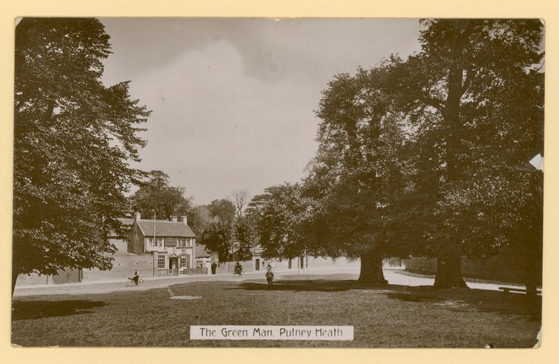 The Green Man, Putney Heath, London af English Photographer