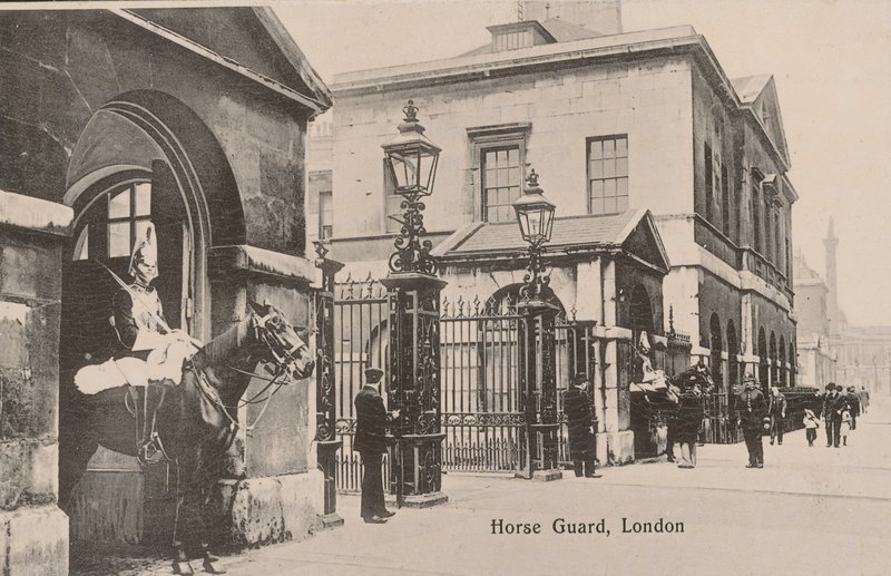 Horse Guards, London af English Photographer