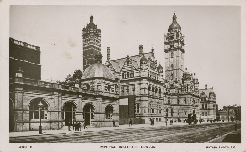 The Imperial Institute, London af English Photographer